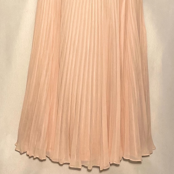 JJ’s House A-Line Scoop Neck Ankle - Length Dress with Pleated - Picture 6 of 17